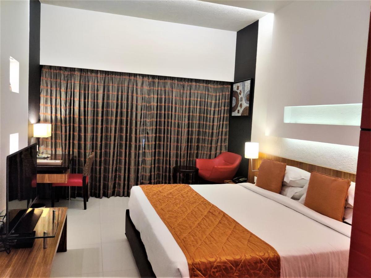 Hotel Satkar Residency Thane Exteriör bild