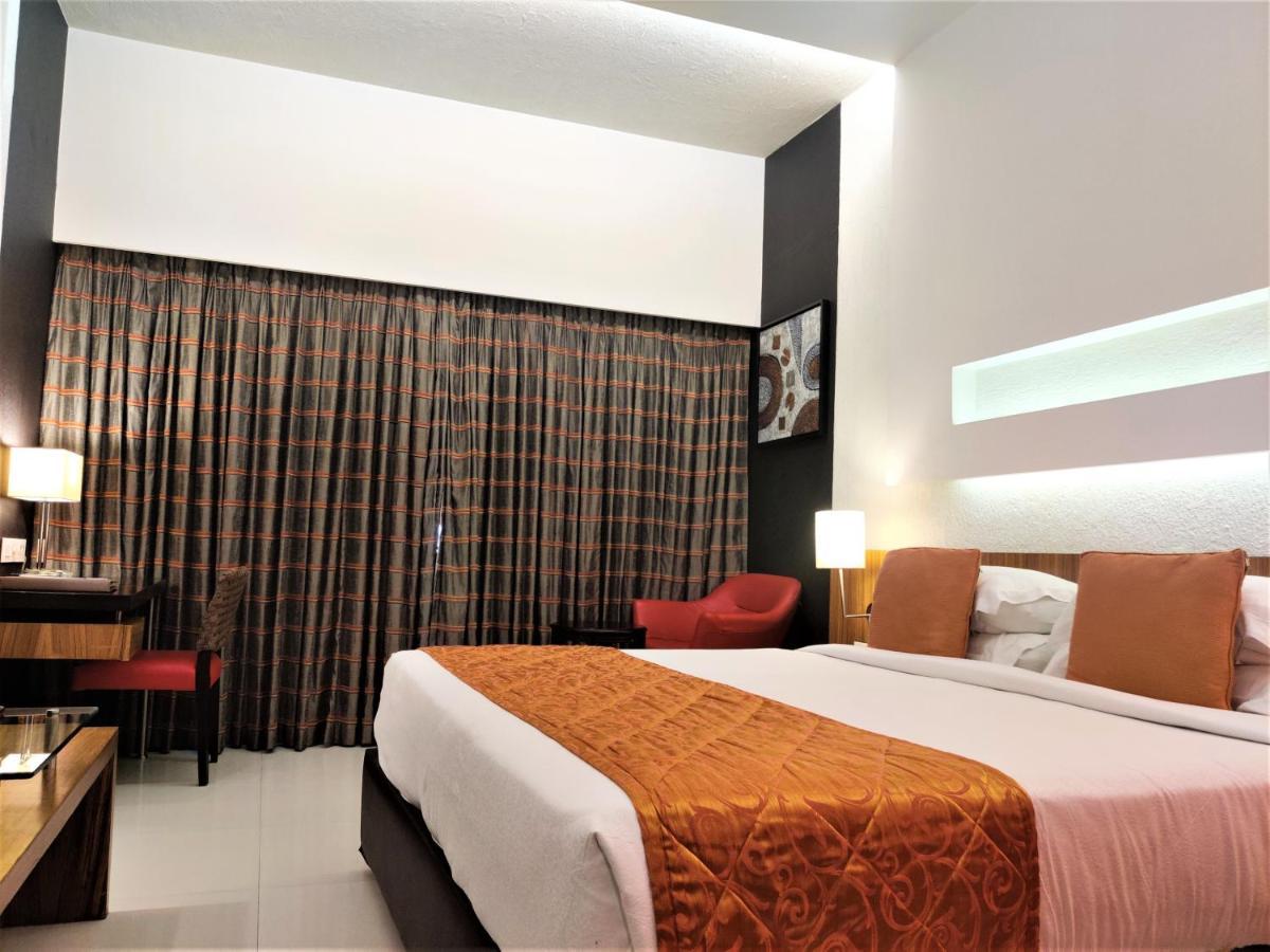 Hotel Satkar Residency Thane Exteriör bild