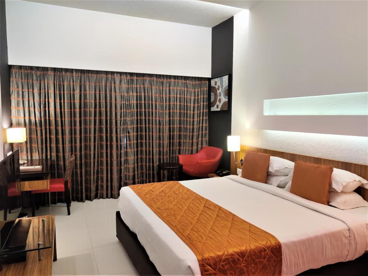 Hotel Satkar Residency Thane Exteriör bild