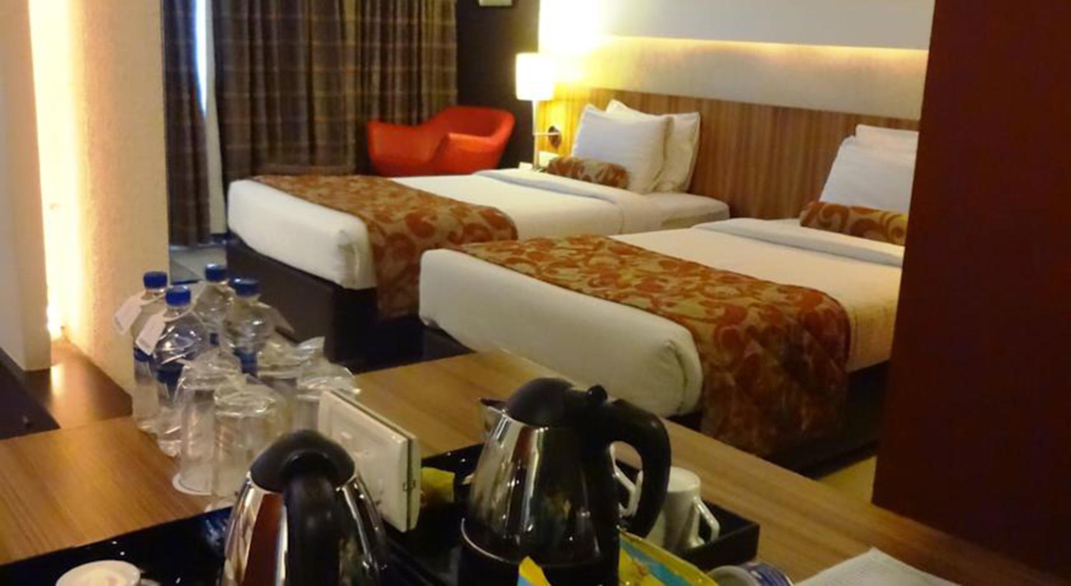 Hotel Satkar Residency Thane Exteriör bild