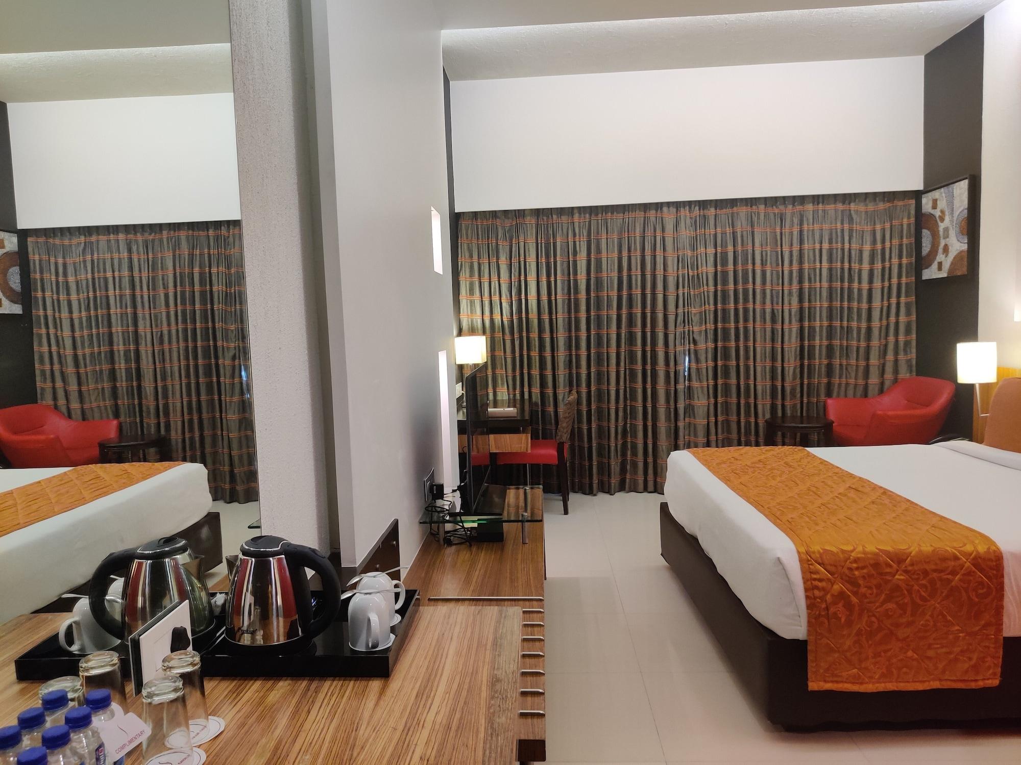 Hotel Satkar Residency Thane Exteriör bild