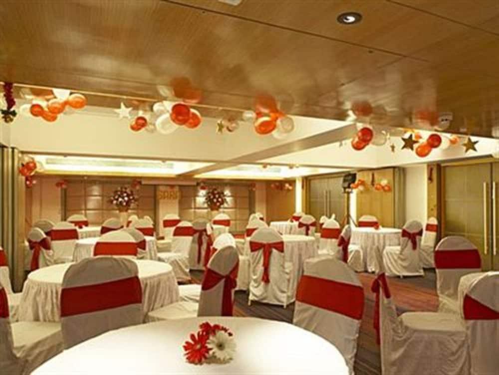 Hotel Satkar Residency Thane Exteriör bild