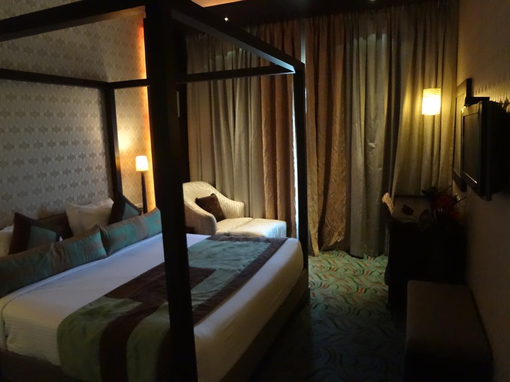 Hotel Satkar Residency Thane Exteriör bild